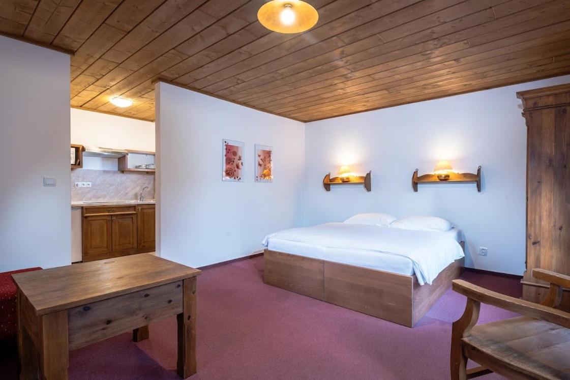 Apartmanovy Dom Vila Maros Павчина-Легота Экстерьер фото