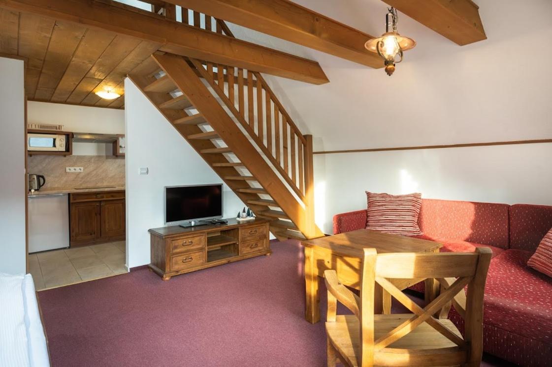 Apartmanovy Dom Vila Maros Павчина-Легота Экстерьер фото