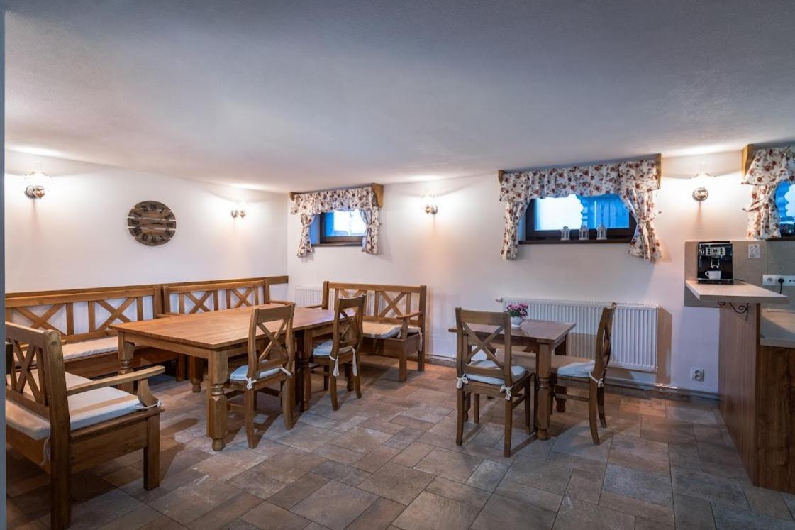 Apartmanovy Dom Vila Maros Павчина-Легота Экстерьер фото