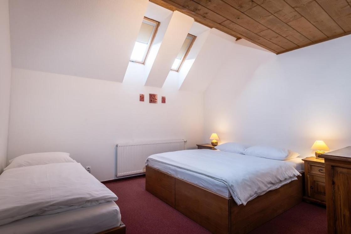 Apartmanovy Dom Vila Maros Павчина-Легота Экстерьер фото