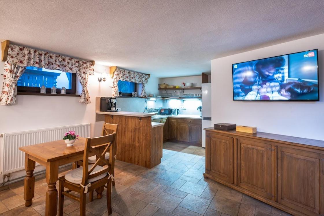 Apartmanovy Dom Vila Maros Павчина-Легота Экстерьер фото